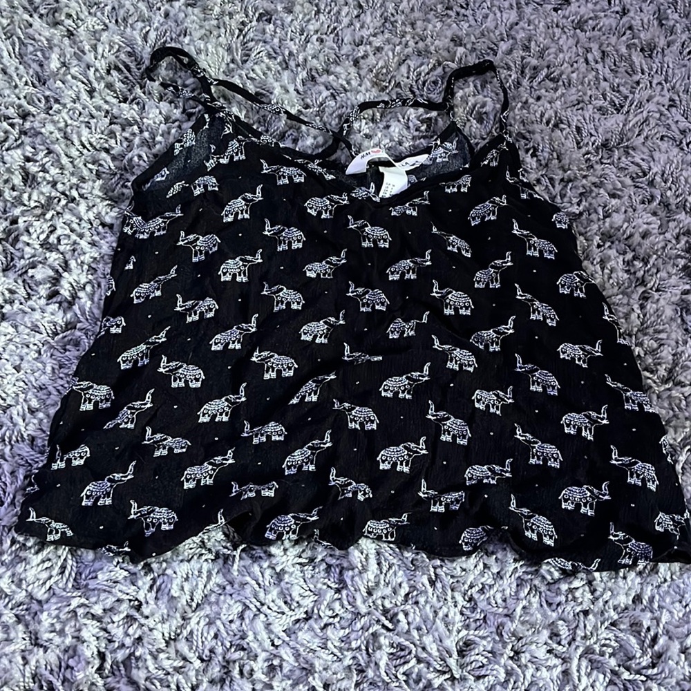 H&M cute elephant shirt